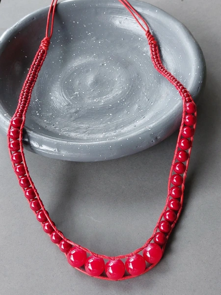 Collar en Cuero Rojo