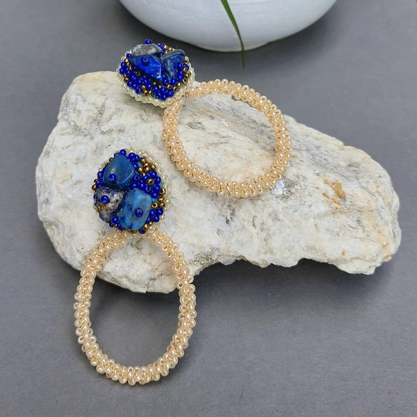 Aretes Isis