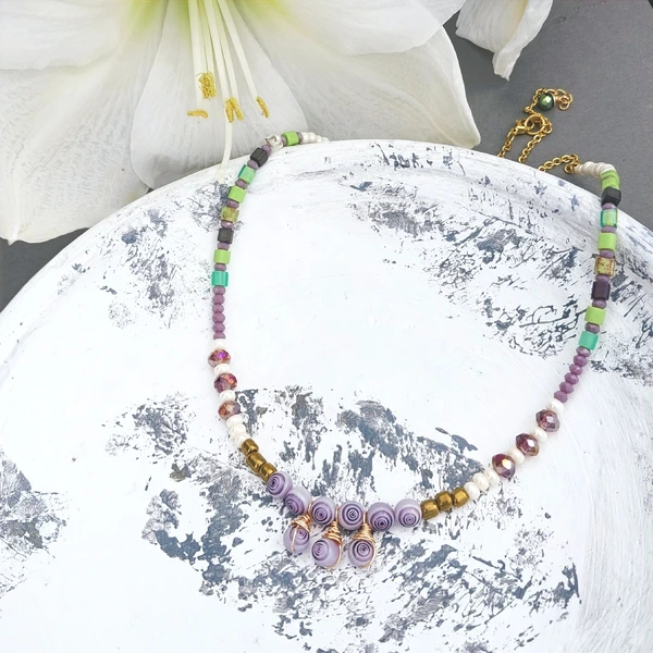Collar Basics Violeta