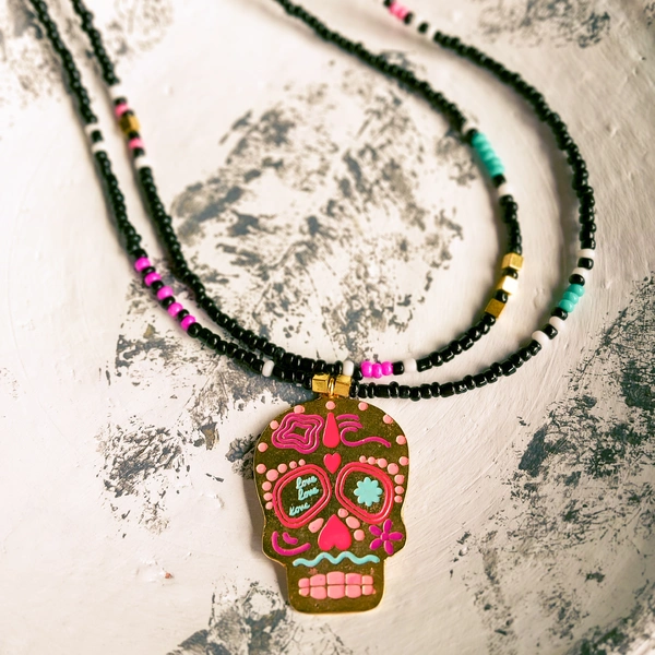 Collar Calavera en Negro